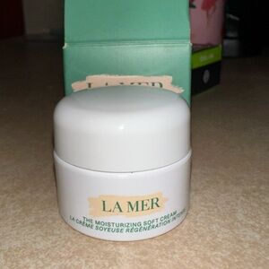 La Mer Moisturizing Soft Cream - White and Green